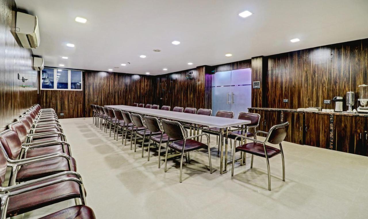Treebo Orion Sapphire, Beck Bagan Hotel Kolkata Bagian luar foto