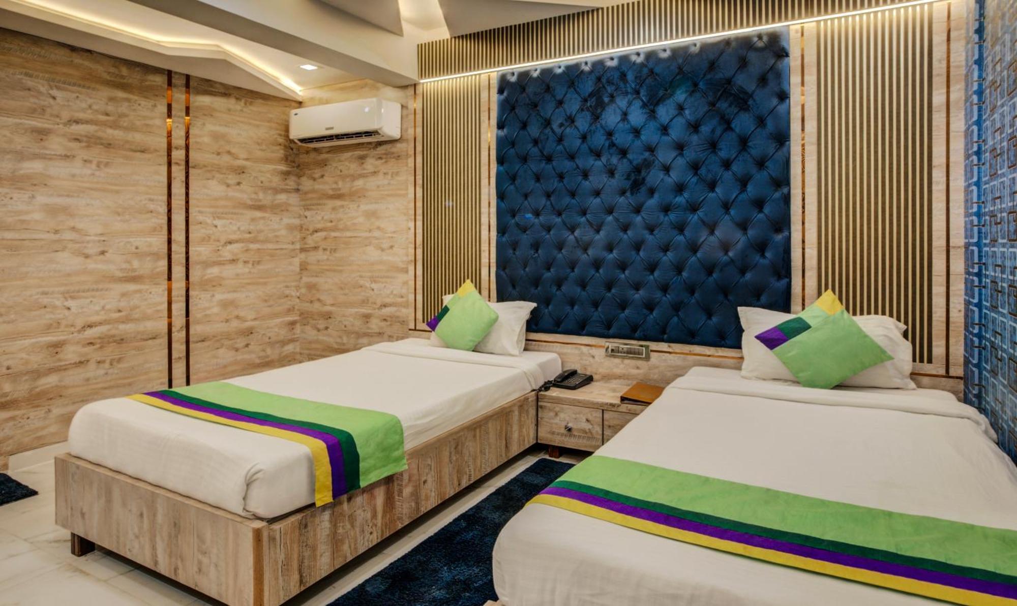 Treebo Orion Sapphire, Beck Bagan Hotel Kolkata Bagian luar foto