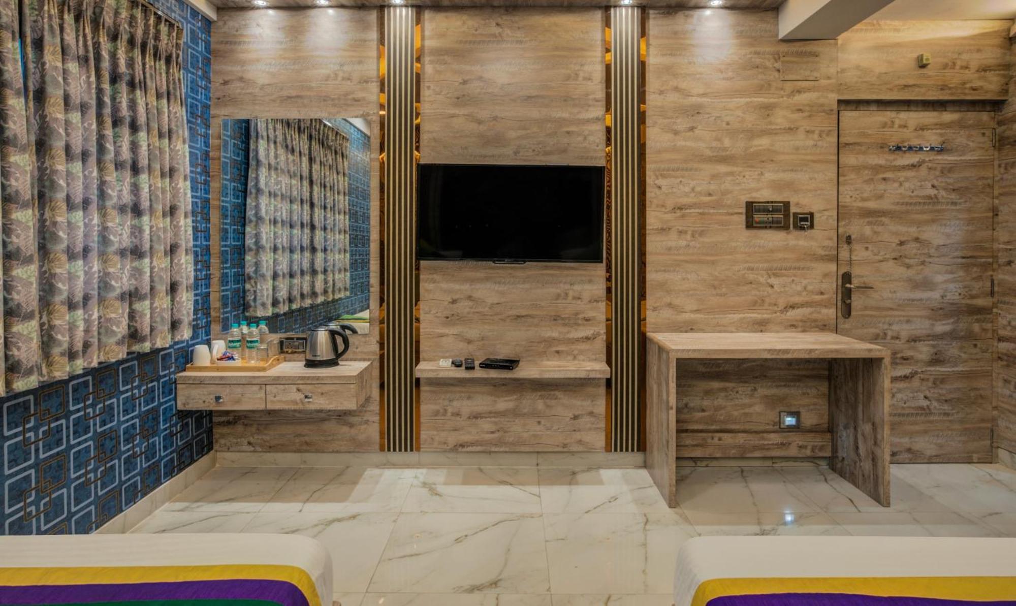 Treebo Orion Sapphire, Beck Bagan Hotel Kolkata Bagian luar foto