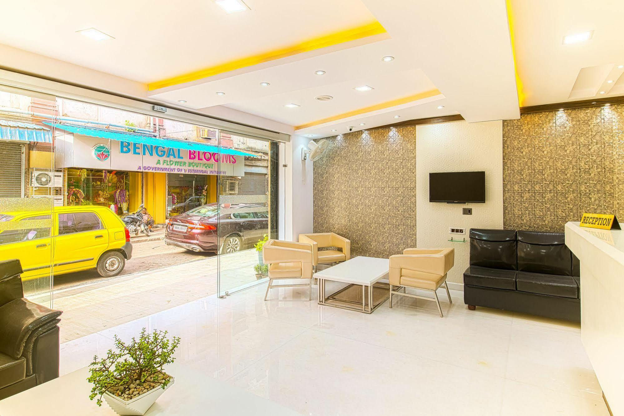 Treebo Orion Sapphire, Beck Bagan Hotel Kolkata Bagian luar foto