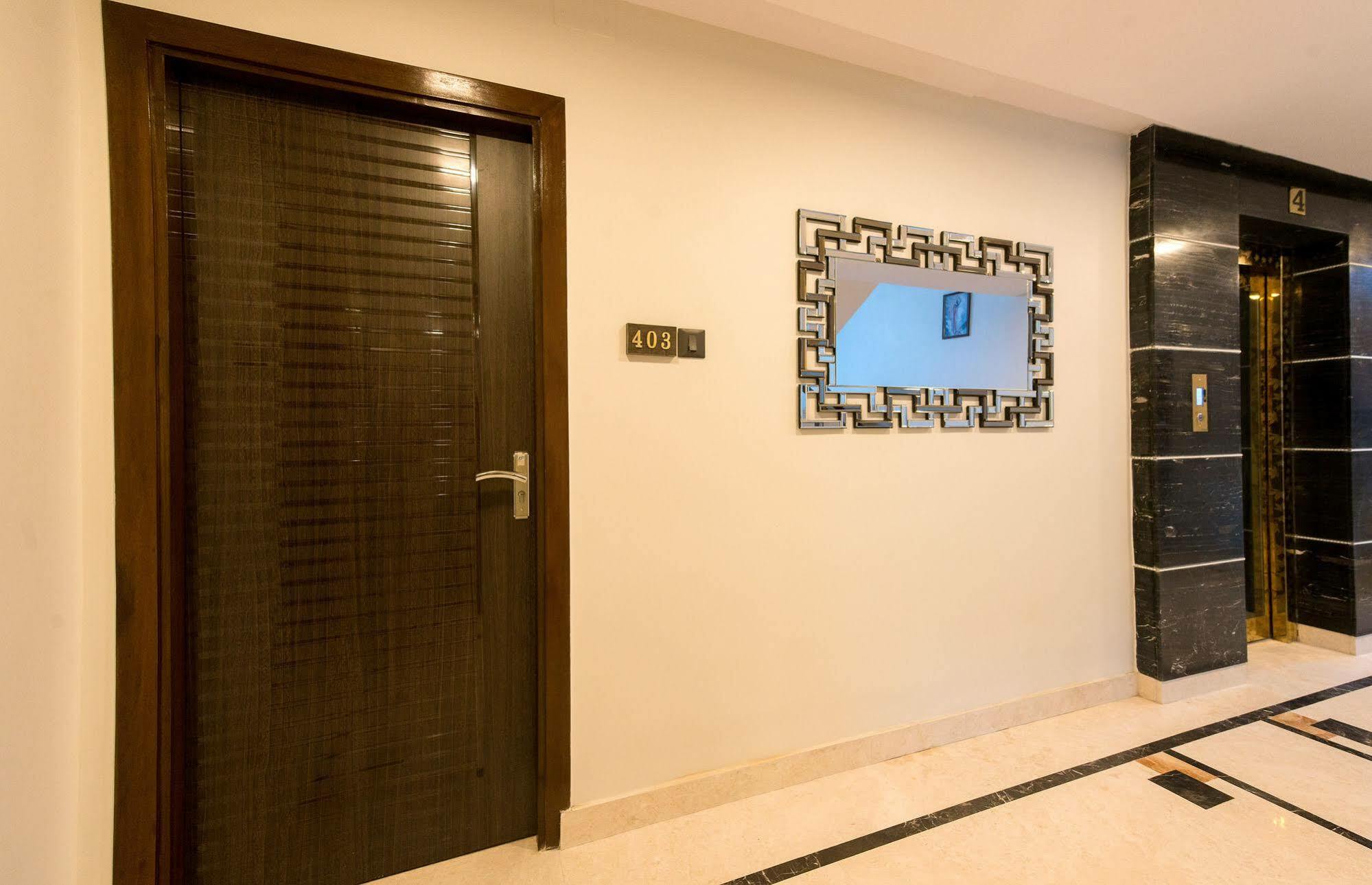 Treebo Orion Sapphire, Beck Bagan Hotel Kolkata Bagian luar foto