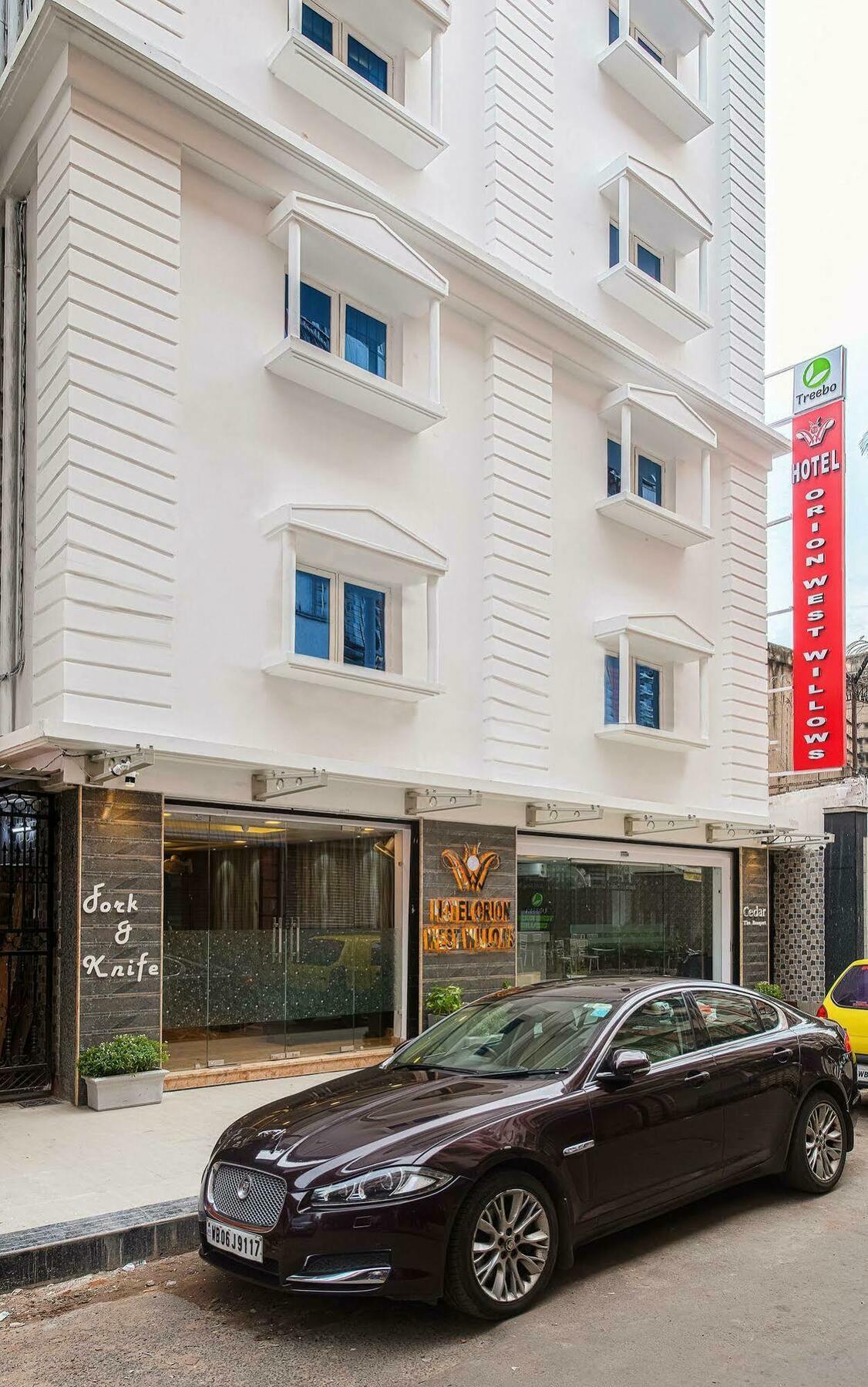 Treebo Orion Sapphire, Beck Bagan Hotel Kolkata Bagian luar foto
